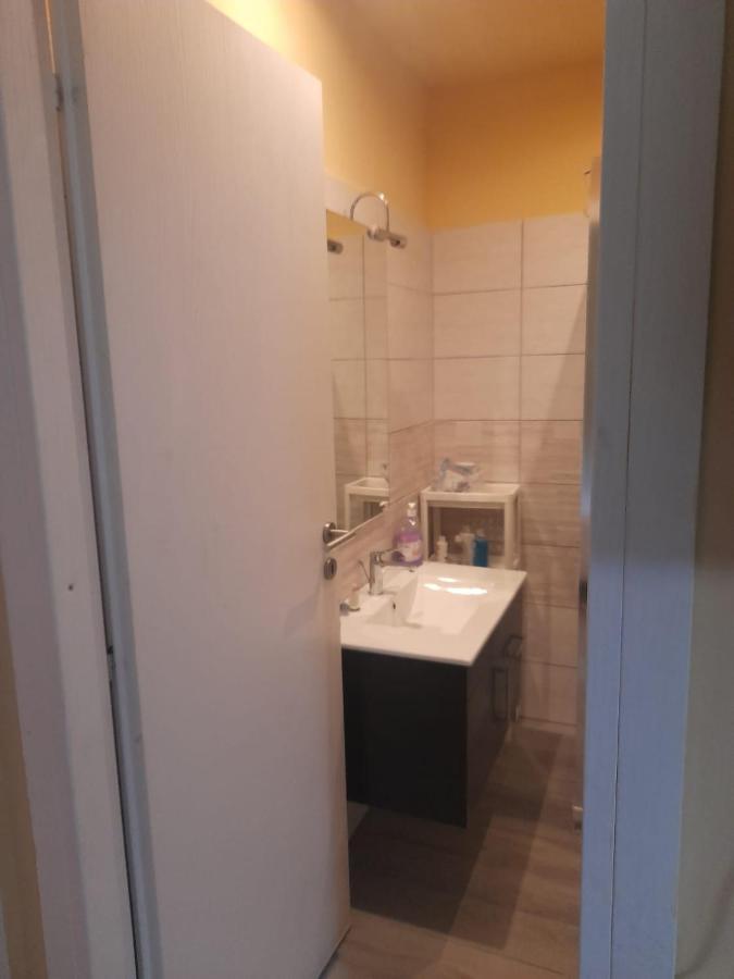 Apt B.H Рим Екстериор снимка